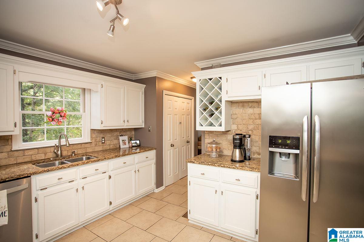 1437 Eden Ridge Drive Birmingham, AL 35244 - Photo 5 of 43