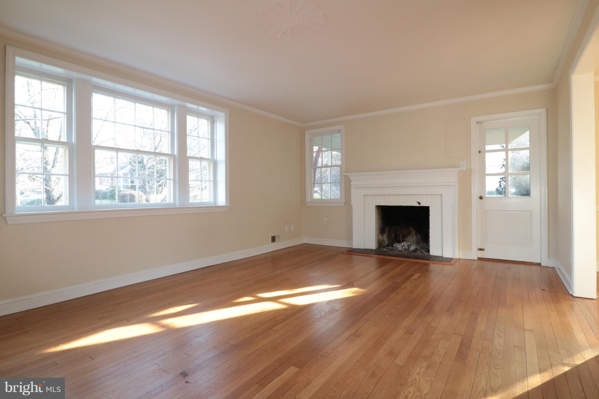 4902 Jamestown Road Bethesda, MD 20816 - Photo 9 of 22 Gallery Image 9