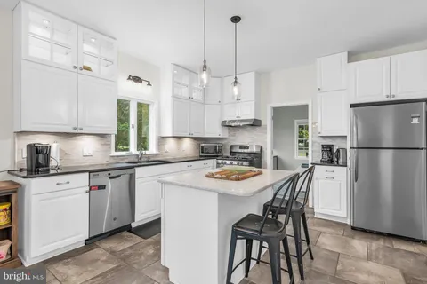 $925,000 | 6011 Sunnyside Court, East New Market, MD 21631