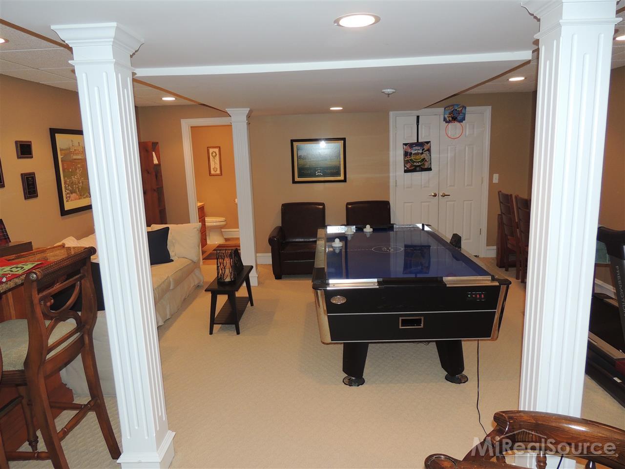 648 Appoline Court Rochester, MI 48307 - Photo 36 of 45