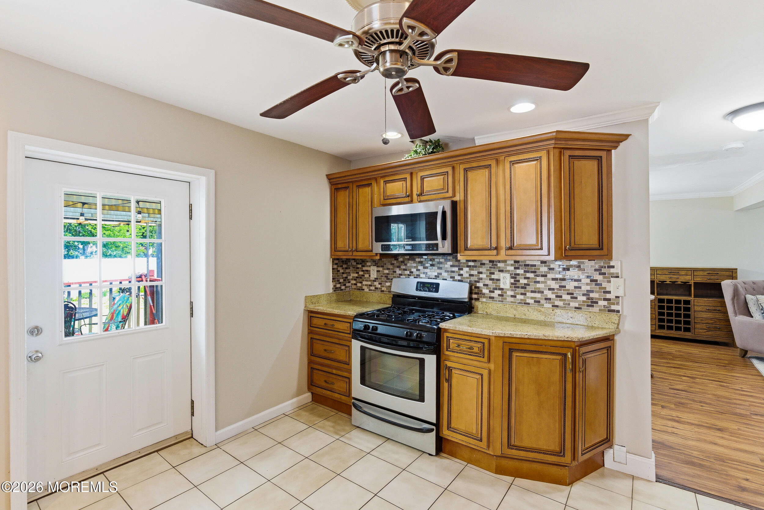 222 Raritan Street Keyport, NJ 07735 - Photo 10 of 31 023
