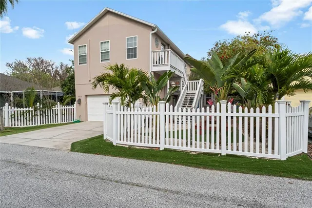 $695,000 | 3211 Town Avenue, New Port Richey, FL 34655