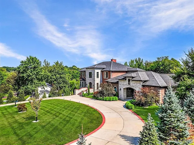 $3,200,000 | 13354 Thornhill Drive, St. Louis, MO 63131