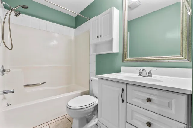 $150,000 | 103 Hamden Avenue, Unit B, Waterbury, CT 06704