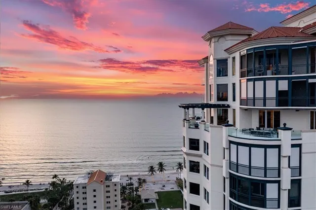 $24,990,000 | 81 Seagate Drive, Unit PH20, Naples, FL 34103