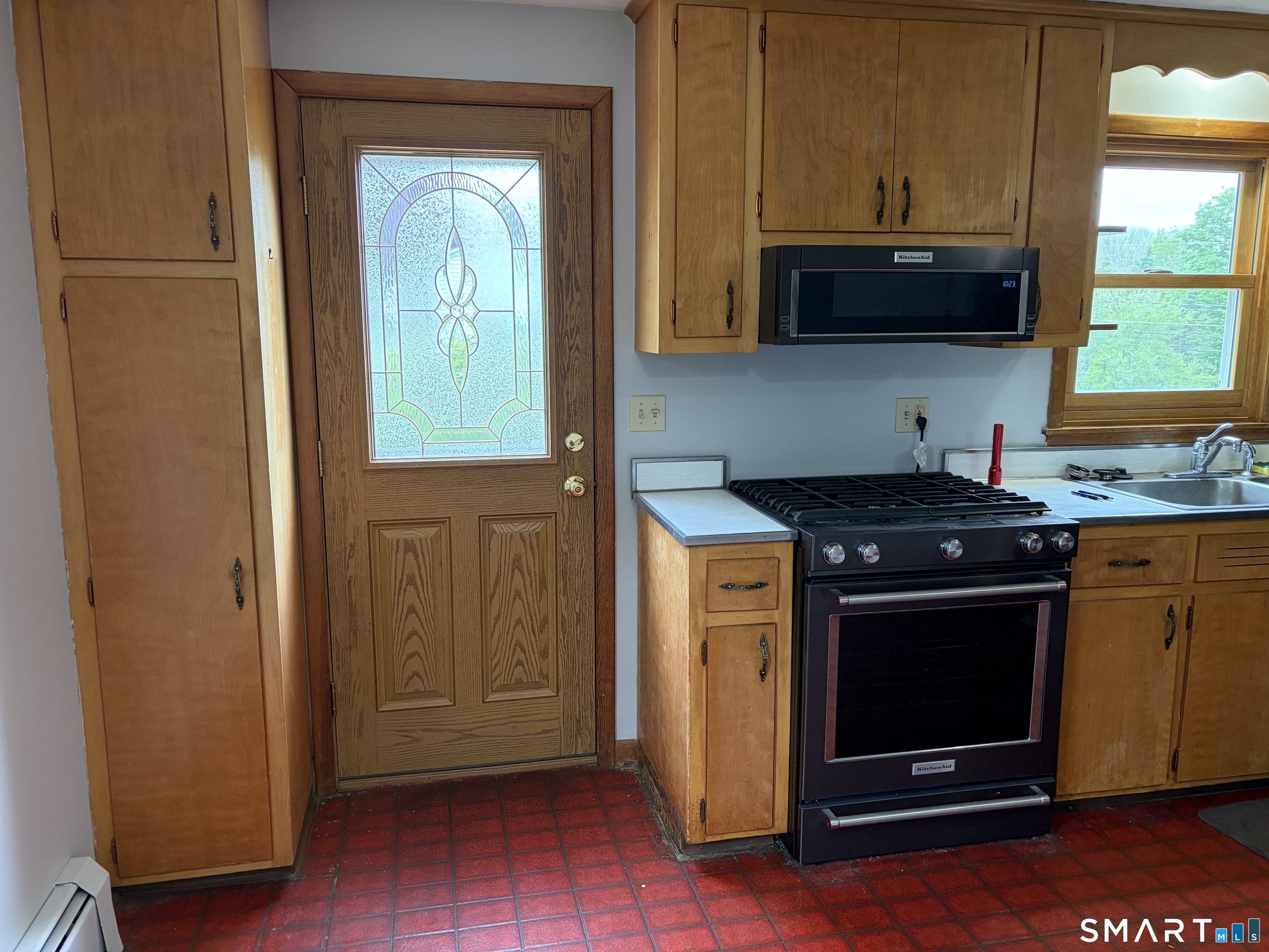577 Old Post Road Tolland, CT 06084 - Photo 7 of 16