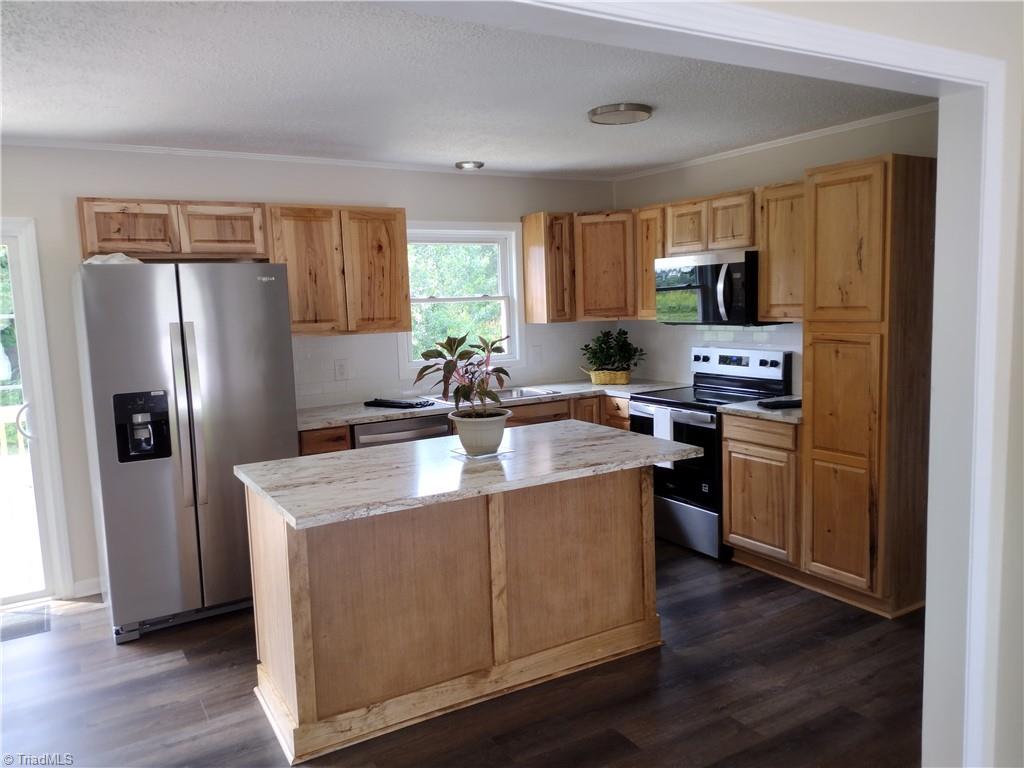 251 Marshall Farm Road Mount Airy, NC 27030 - Photo 9 of 29 Gallery Image 9