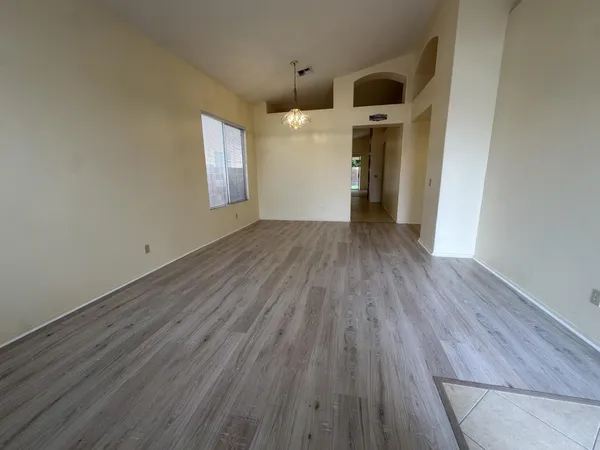 $2,395 | 3281 West Ross Drive, Chandler, AZ 85226