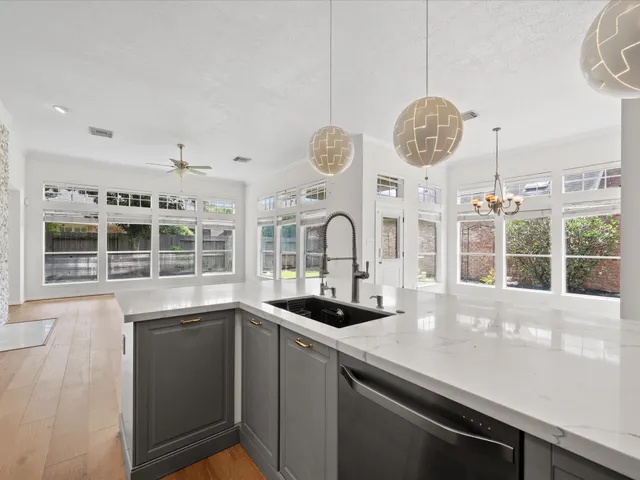 $3,600 | 1523 Orchard Park Drive, Houston, TX 77077