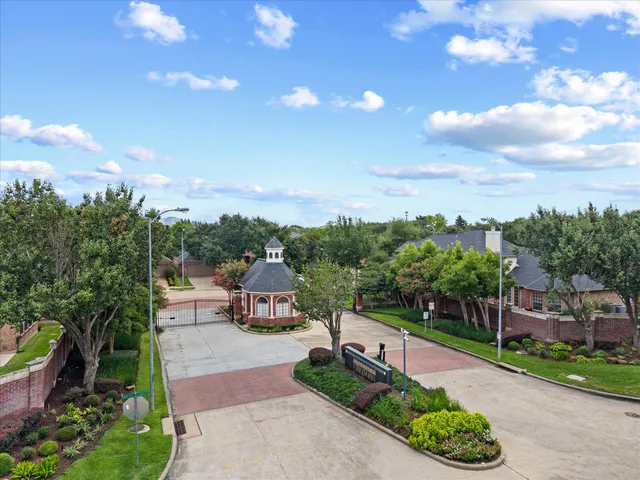 $3,600 | 1523 Orchard Park Drive, Houston, TX 77077