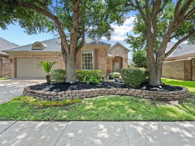 $3,600 | 1523 Orchard Park Drive, Houston, TX 77077