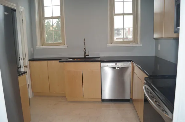 $1,400 | 303 South Washington Street, Unit 2, Bloomington, IN 47401