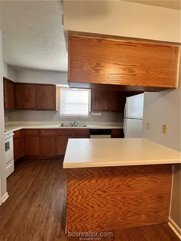 $975 | 906 Spring Loop, Unit D, College Station, TX 77840