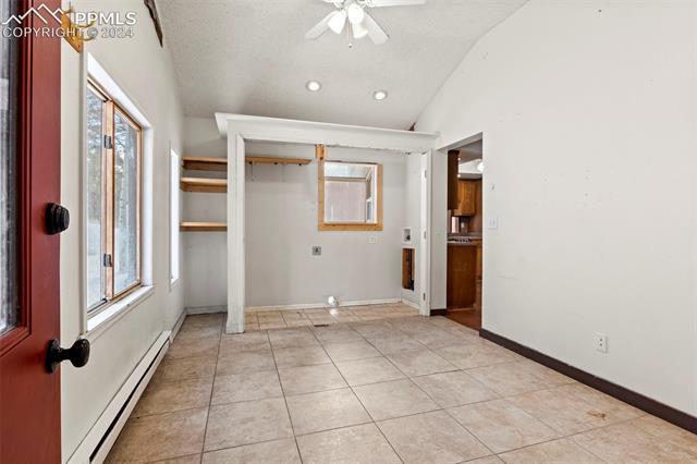 371 Rangeview Road Divide, CO 80814 - Photo 11 of 34 Foyer