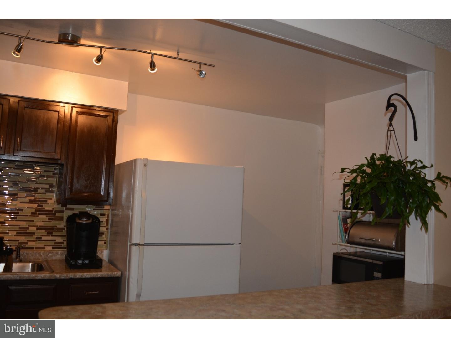 209 Hampden Road Upper Darby, PA 19082 - Photo 14 of 24