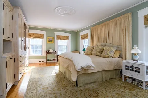 $7,500,000 | 70 Wilsondale Street, Dover, MA 02030