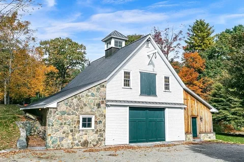 $7,500,000 | 70 Wilsondale Street, Dover, MA 02030