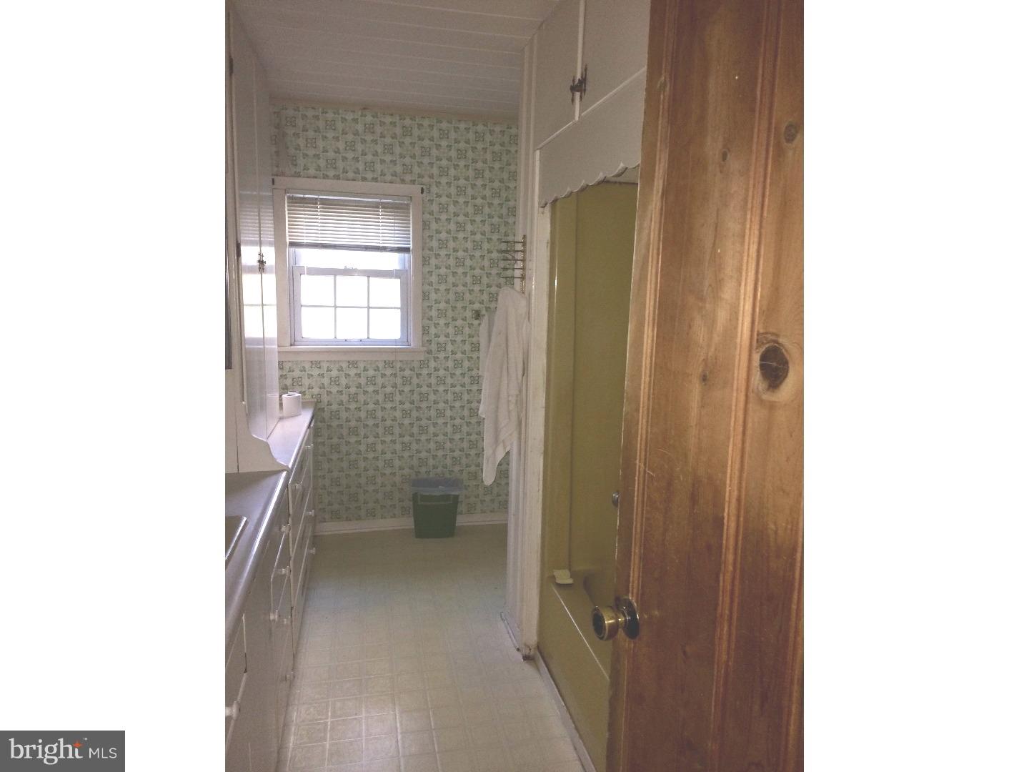 510 Sandy Bank Road Media, PA 19063 - Photo 9 of 18 Bathroom