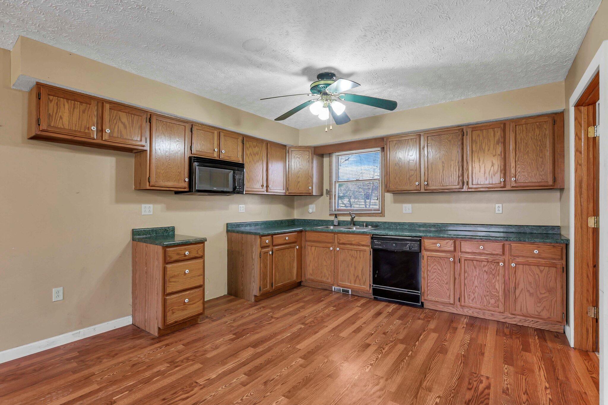 5225 Deeds Road Southwest Pataskala, OH 43062 - Photo 11 of 43 Open kitchen