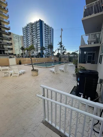 $3,300 | 1401 South Ocean Drive, Unit 302, Hollywood, FL 33019