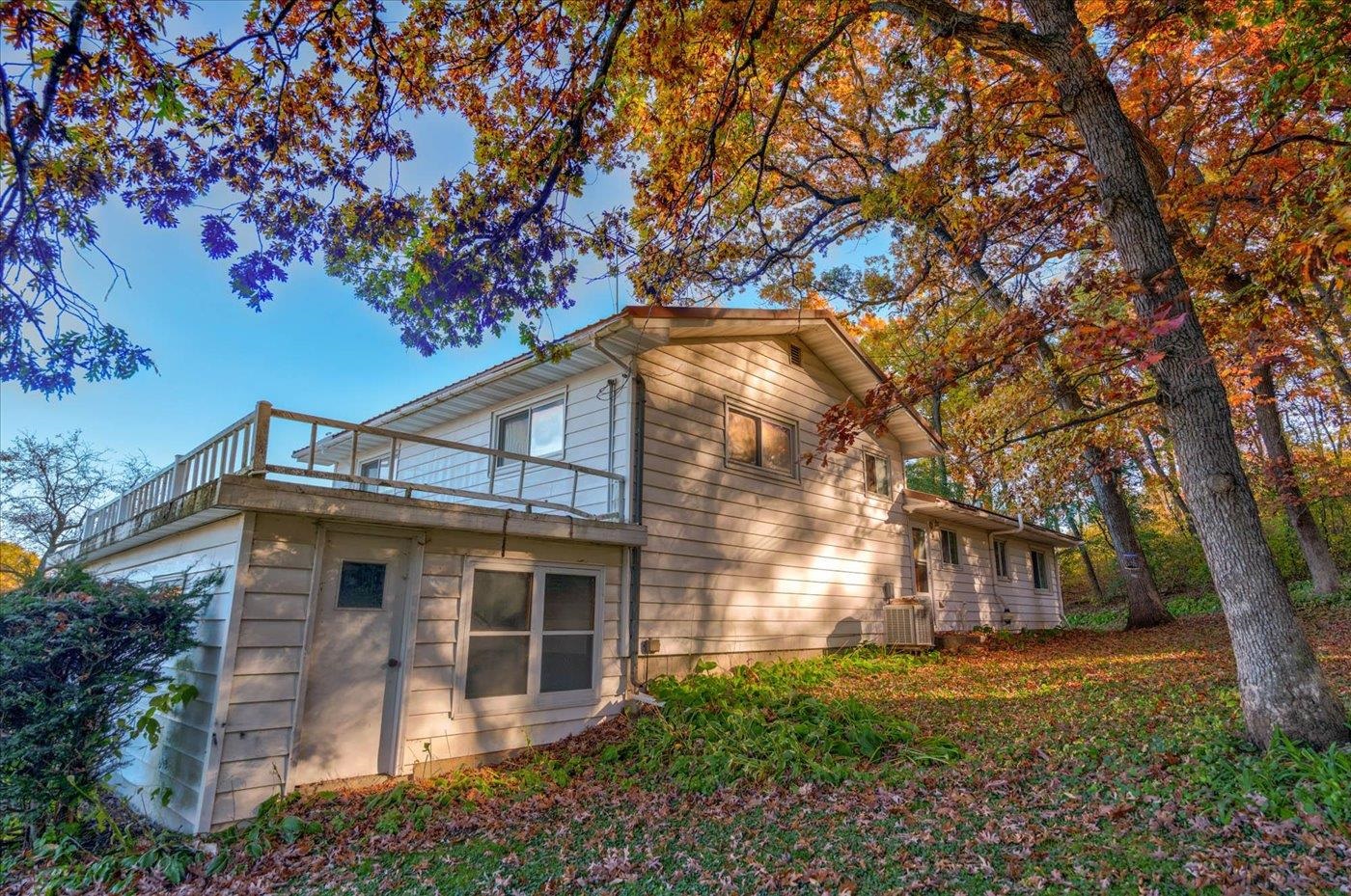 3187 Siggelkow Road McFarland, WI 53558 - Photo 4 of 31