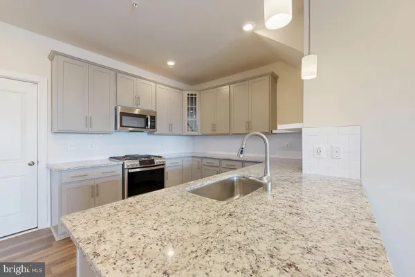 $3,000 | 2375 Stephanie Tessa Lane, Woodbridge, VA 22191