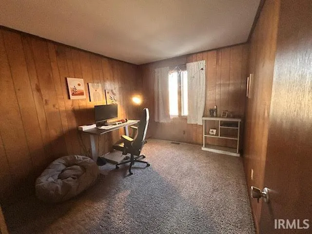 $162,500 | 5537 South Wayne Avenue, Fort Wayne, IN 46807