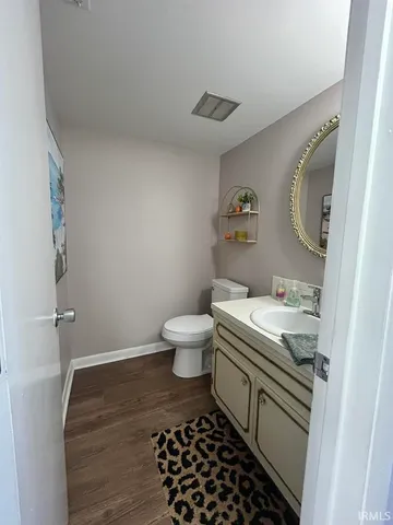 $162,500 | 5537 South Wayne Avenue, Fort Wayne, IN 46807