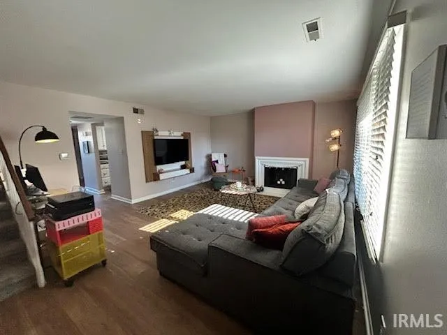 $162,500 | 5537 South Wayne Avenue, Fort Wayne, IN 46807