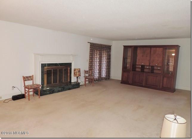 8116 Renfrow Road Kenly, NC 27542 - Photo 4 of 24 3 Living Room