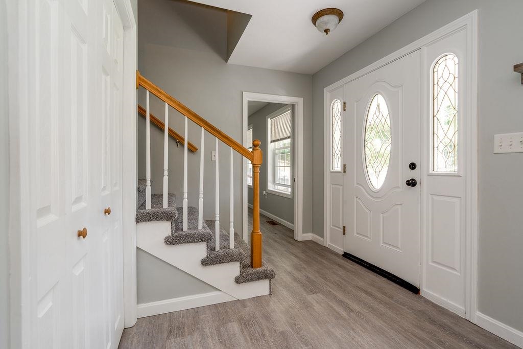 286 Addison Road Goffstown, NH 03045 - Photo 4 of 52