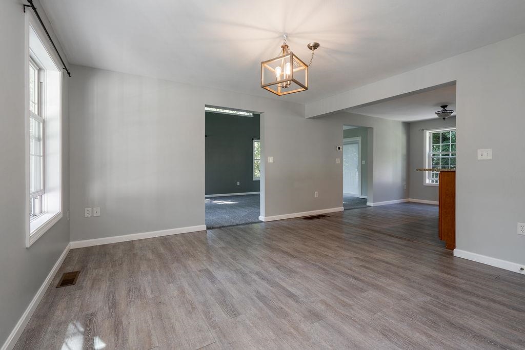 286 Addison Road Goffstown, NH 03045 - Photo 5 of 52