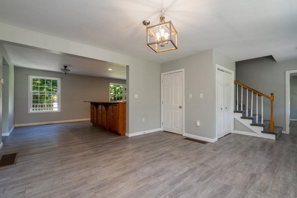 286 Addison Road Goffstown, NH 03045 - Photo 6 of 52