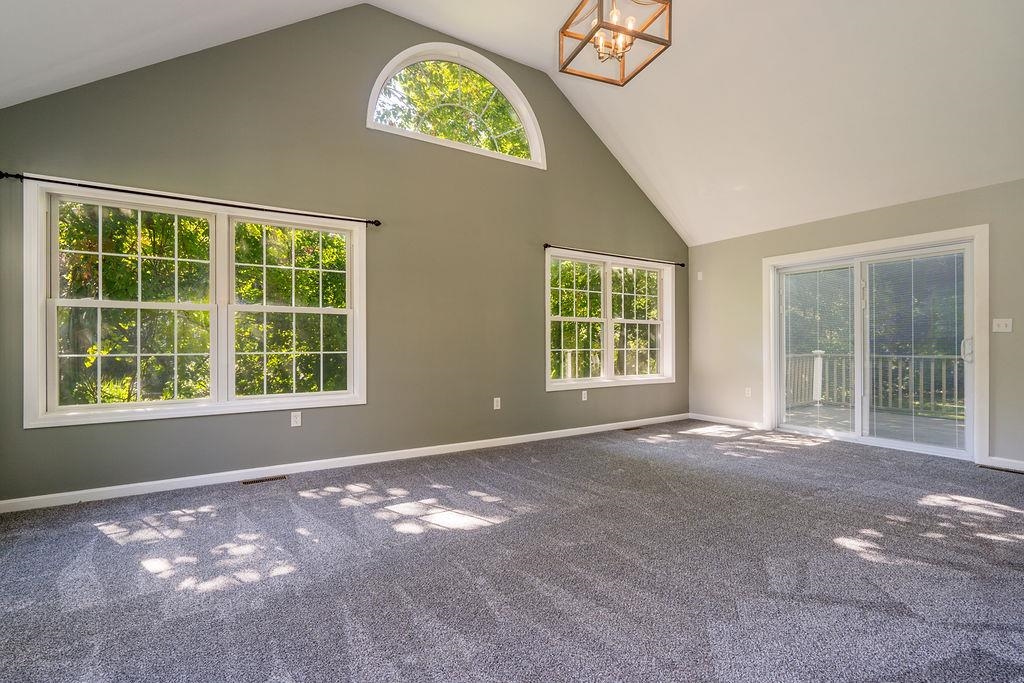 286 Addison Road Goffstown, NH 03045 - Photo 7 of 52