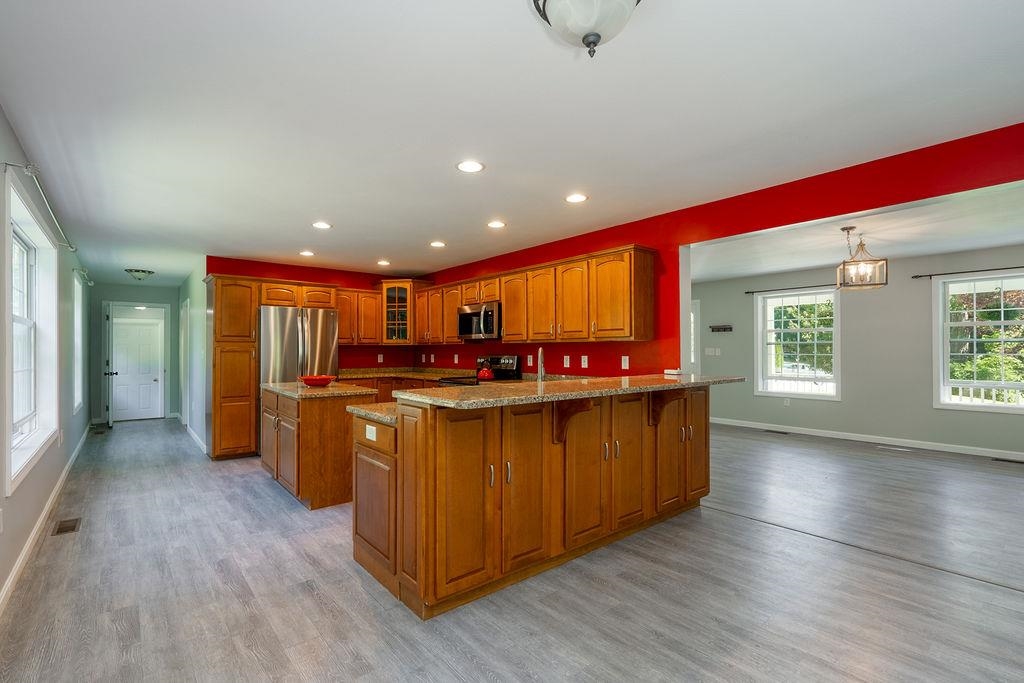 286 Addison Road Goffstown, NH 03045 - Photo 9 of 52