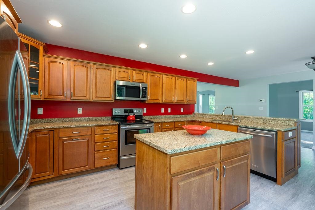 286 Addison Road Goffstown, NH 03045 - Photo 10 of 52