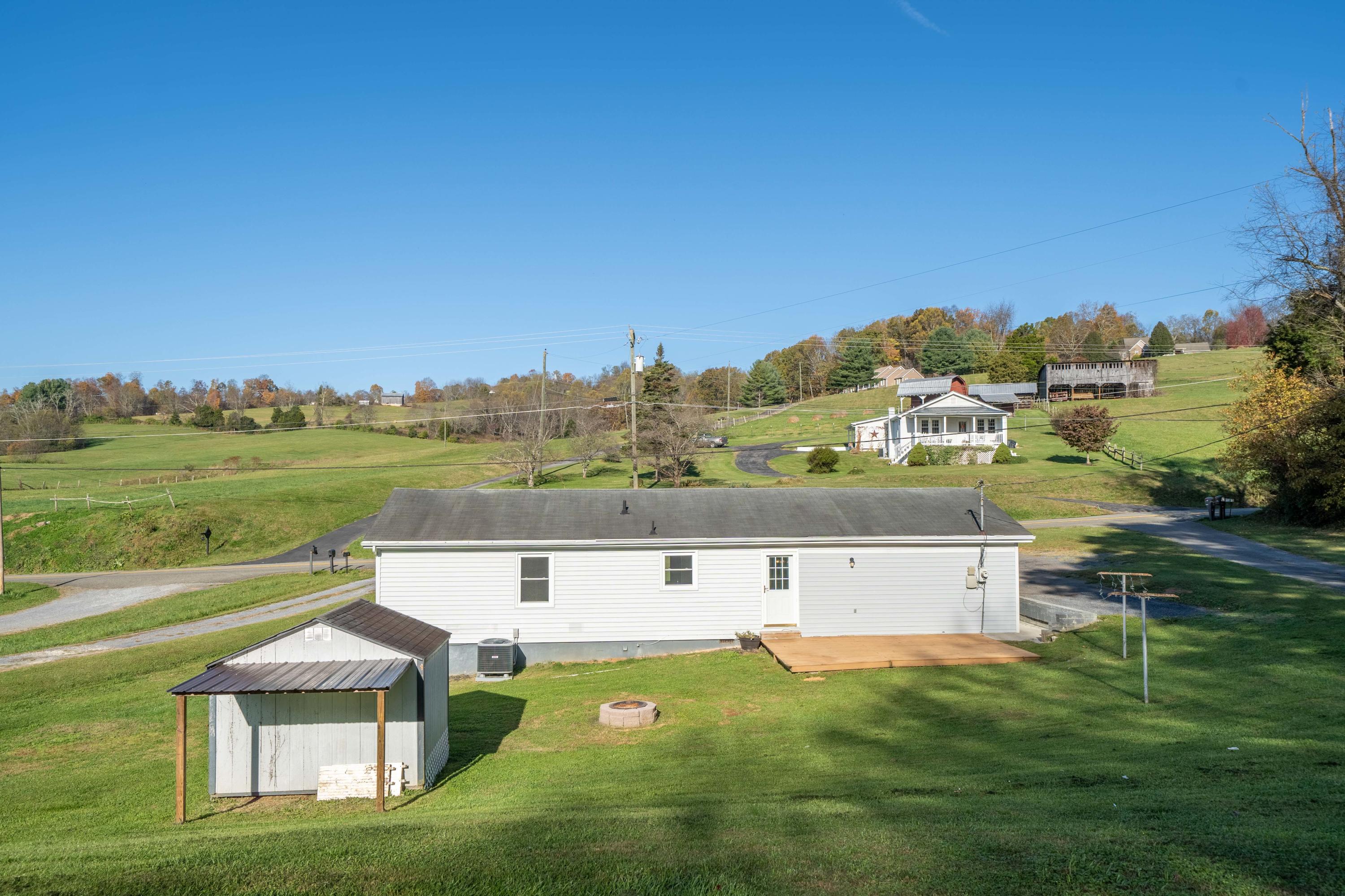 6098 Reedy Creek Road Bristol, VA 24202 - Photo 10 of 38 6098 Reedy Creek Road (10 of 38)