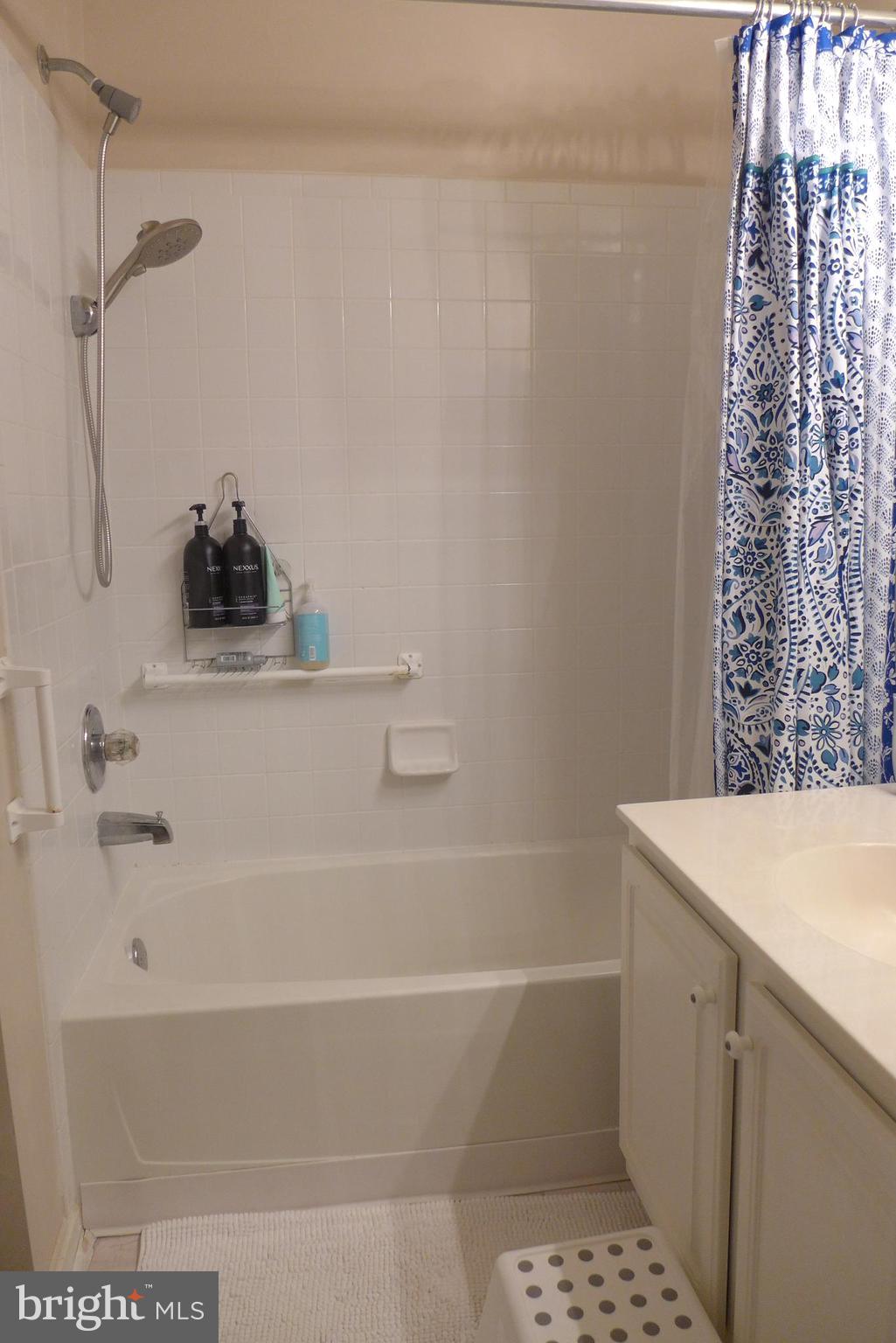 11872 Breton Court, Unit 12A Reston, VA 20191 - Photo 21 of 30 Hallway bathroom at the upper level