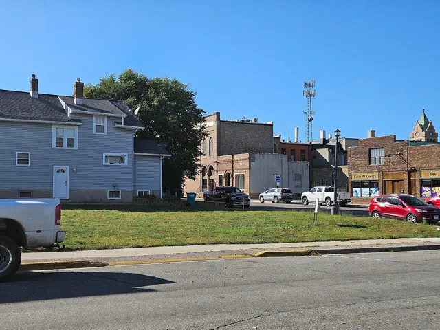 $75,000 | 117 2nd Street Northeast, Waseca, MN 56093