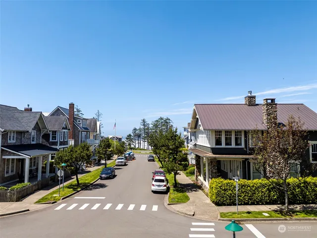 $850,000 | 71 Campfire Lane, Pacific Beach, WA 98571