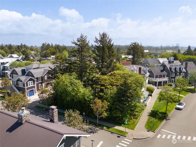 $850,000 | 71 Campfire Lane, Pacific Beach, WA 98571