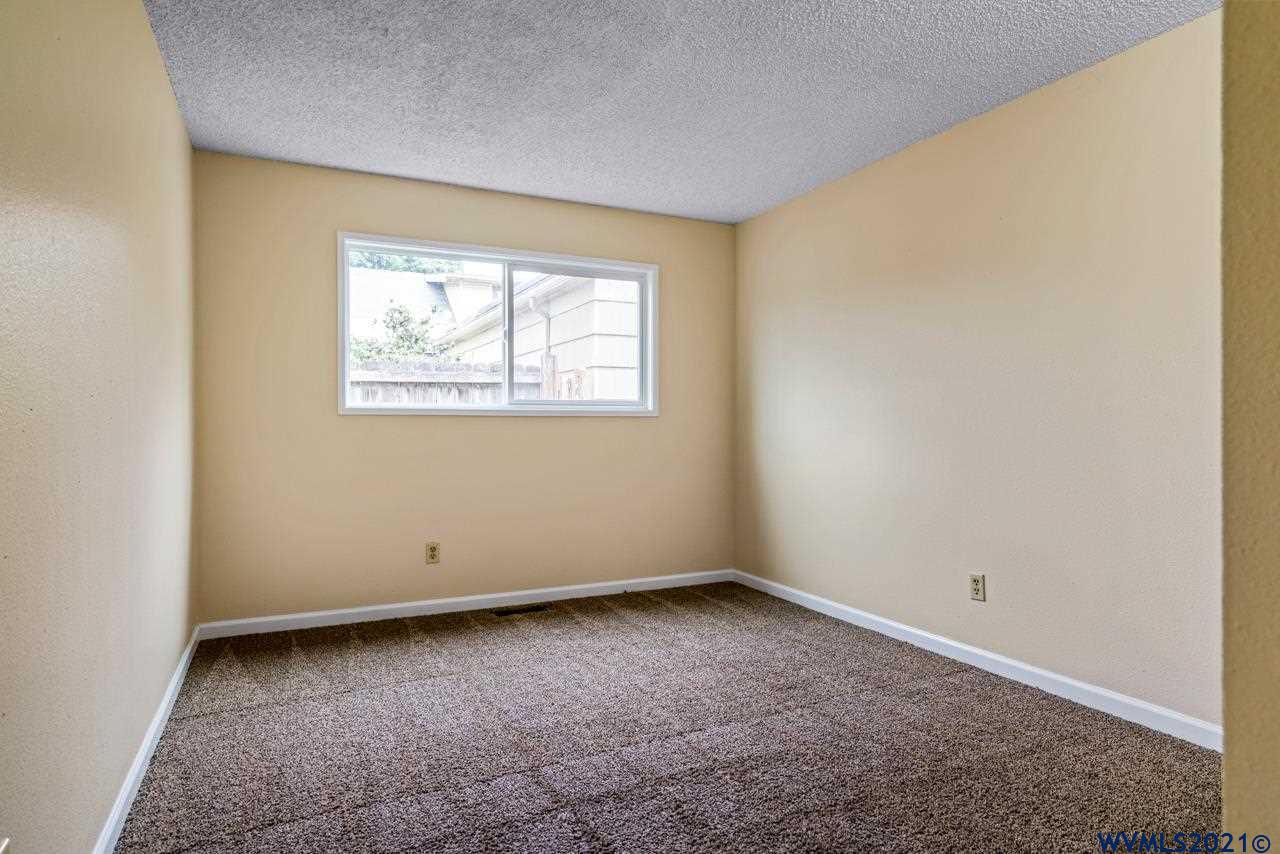 1248 Southwest Washington Street Albany, OR 97321 - Photo 16 of 28 Gallery Image 16