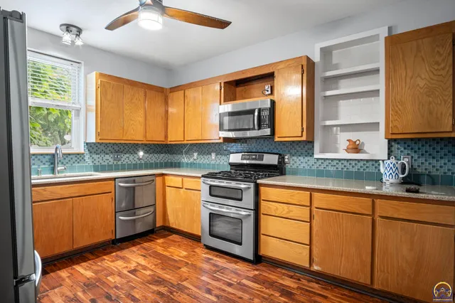 $315,000 | 307 South Pearl Street, Paola, KS 66071