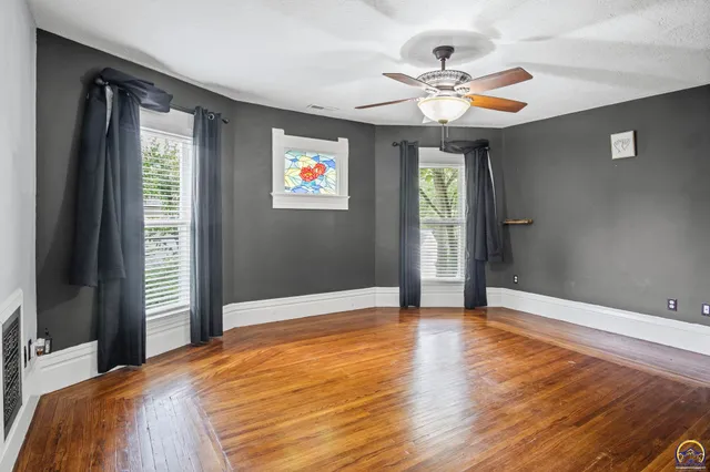 $315,000 | 307 South Pearl Street, Paola, KS 66071