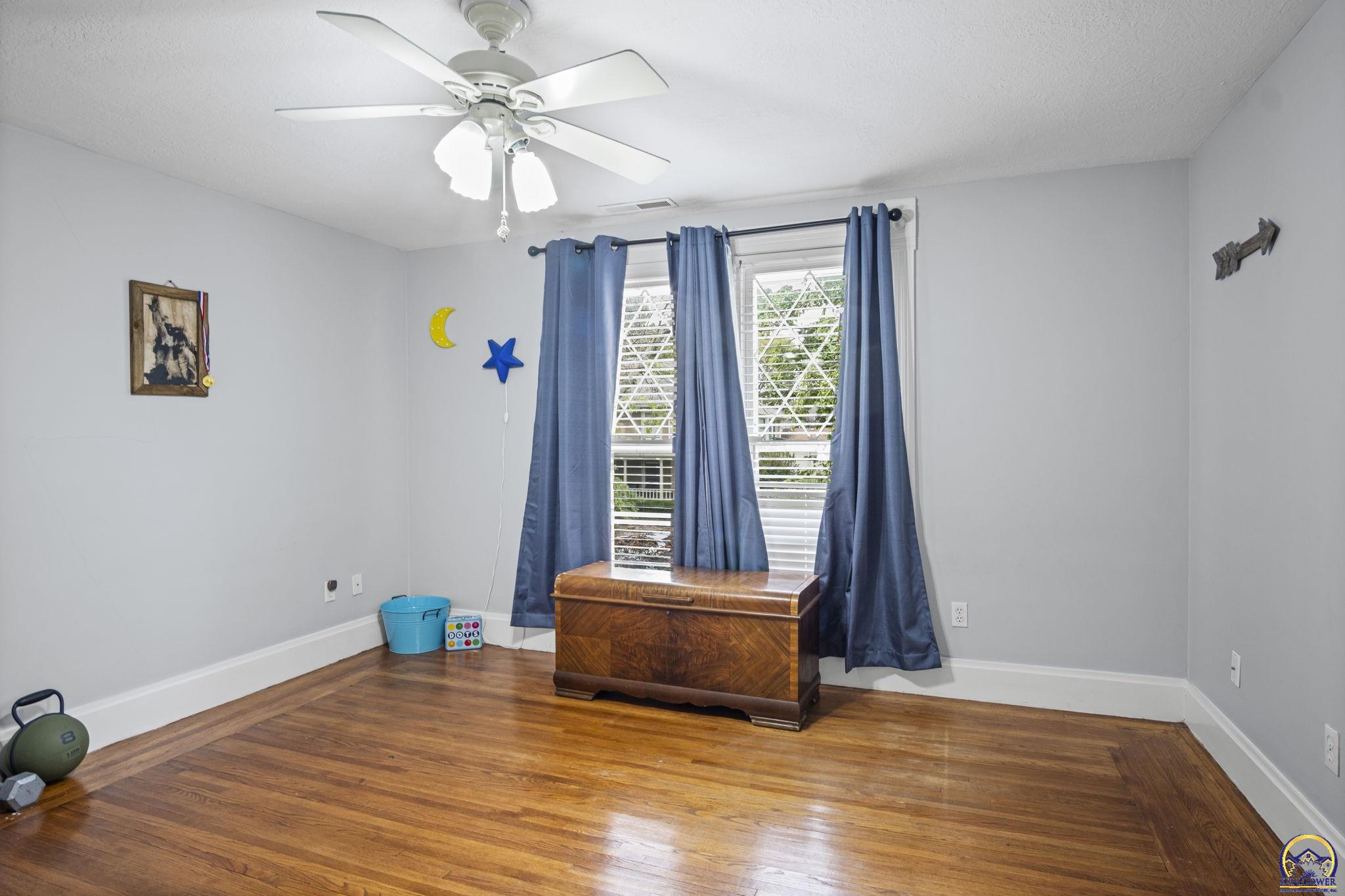 307 South Pearl Street Paola, KS 66071 - Photo 25 of 37