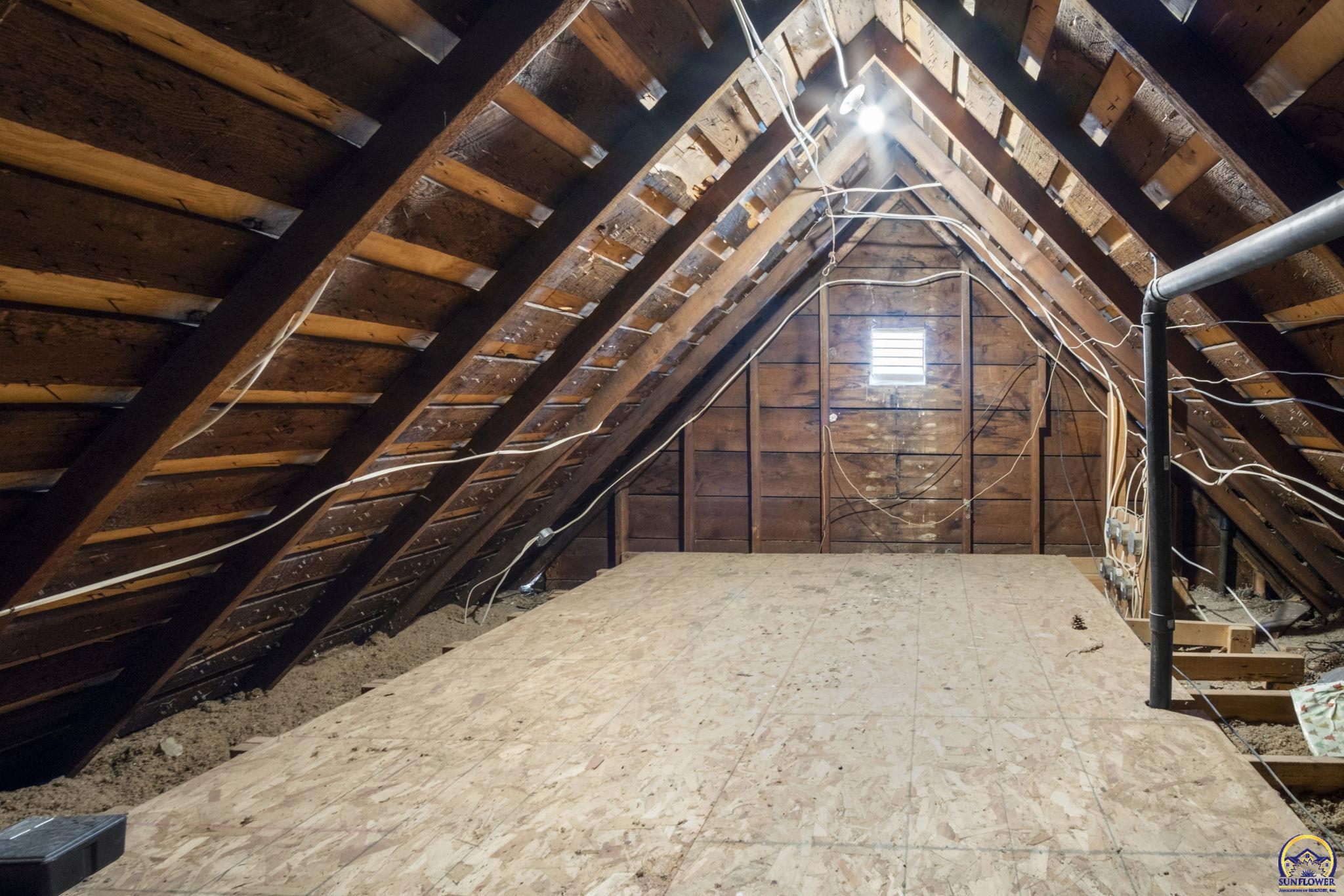 307 South Pearl Street Paola, KS 66071 - Photo 27 of 37