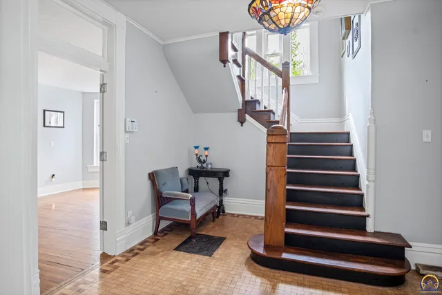 $315,000 | 307 South Pearl Street, Paola, KS 66071