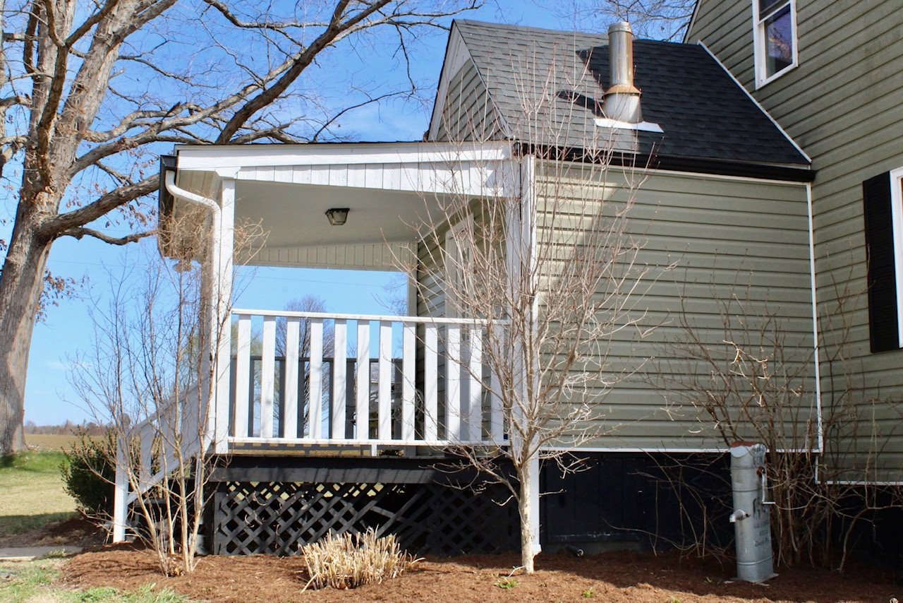 8862 Community Center Road Bridgewater, VA 22812 - Photo 9 of 29 a side view of a house with a yard