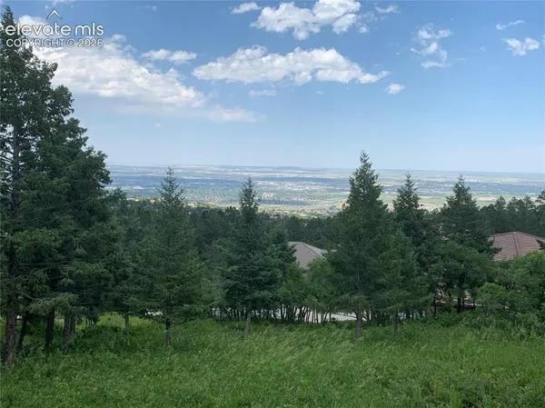 $419,000 | 390 Irvington Court, Colorado Springs, CO 80906