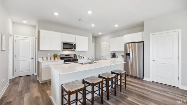 $365,130 | 1007 Stuckey Pointe Pass, Fort Wayne, IN 46818